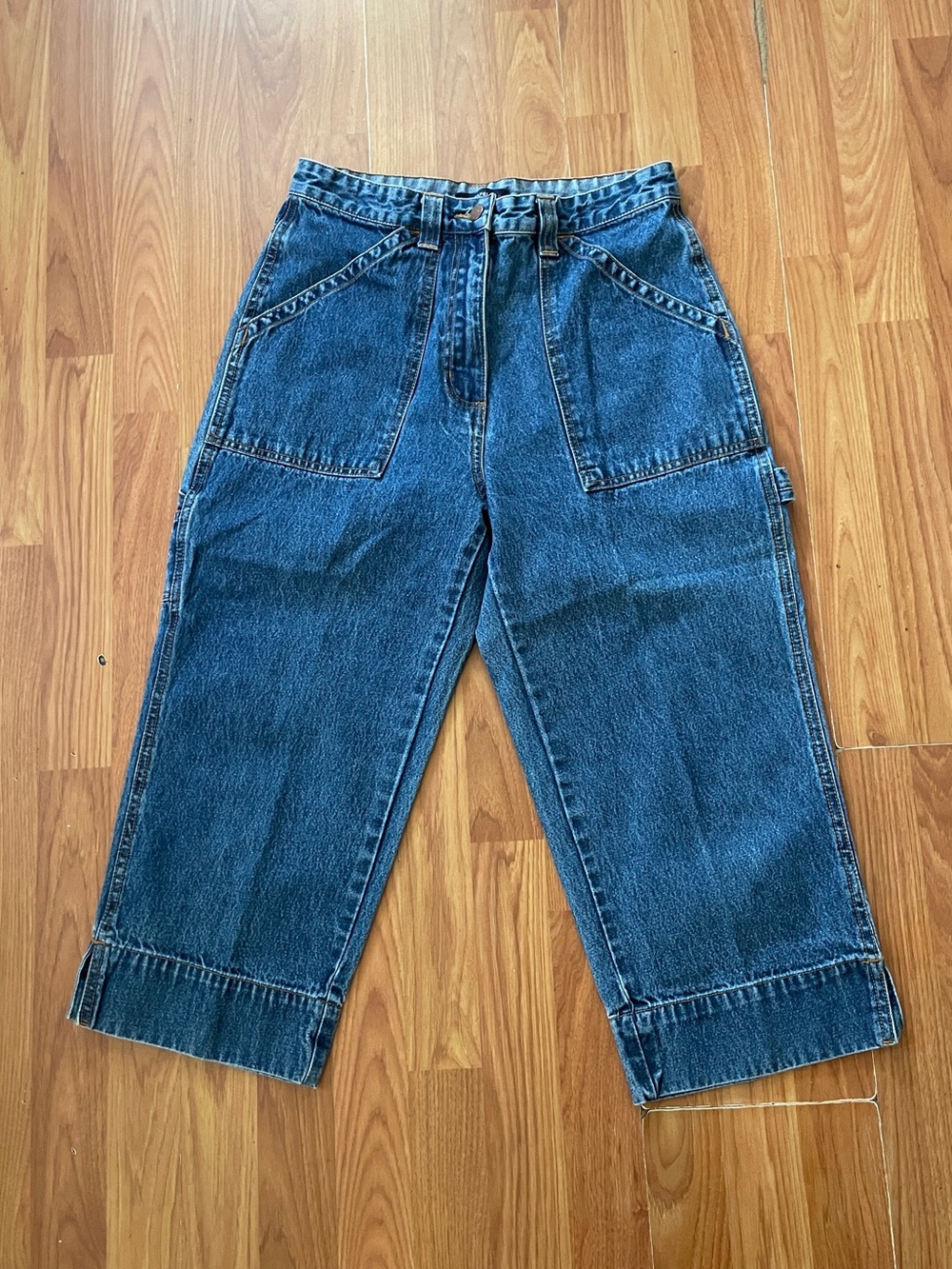 bill blass Dark Blue Boyfriend Capris Size 8*, runs small y2k vintage casual